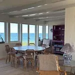 Ferienhaus Welcoming Right Down To The Water