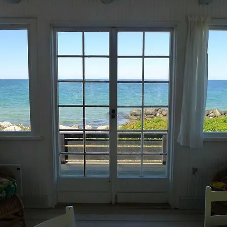 Welcoming Right Down To The Water * Rørvig