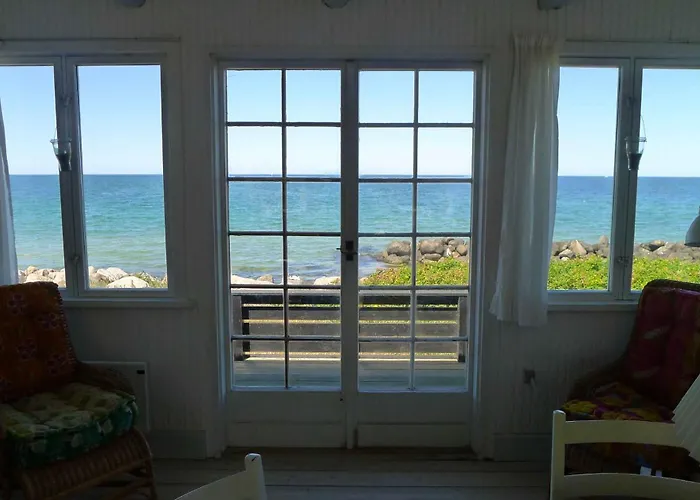 Welcoming Right Down To The Water * Rørvig
