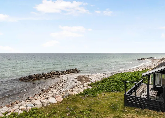 Welcoming Right Down To The Water * Rørvig